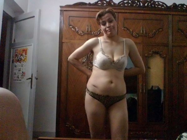 bollywood big boobs
