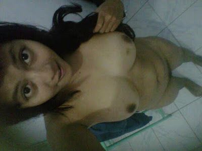 kirana larasati hot foto