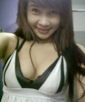 cewek bugil