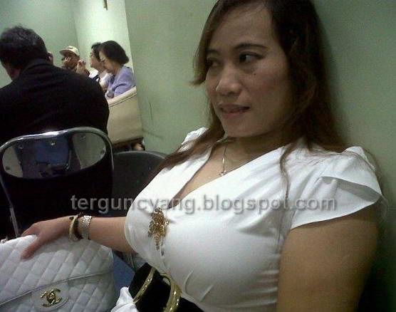 cewek jilbab bugil