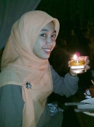 cantik telanjang