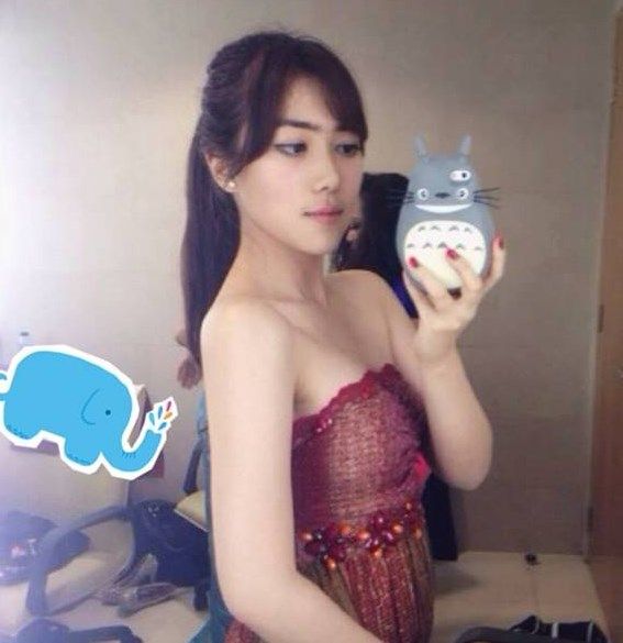 artis bugil