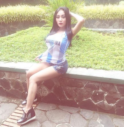 pamela safitri bugil