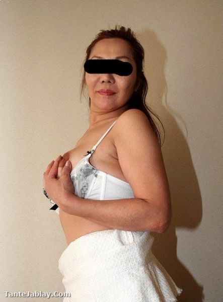 wanita gemuk cantik
