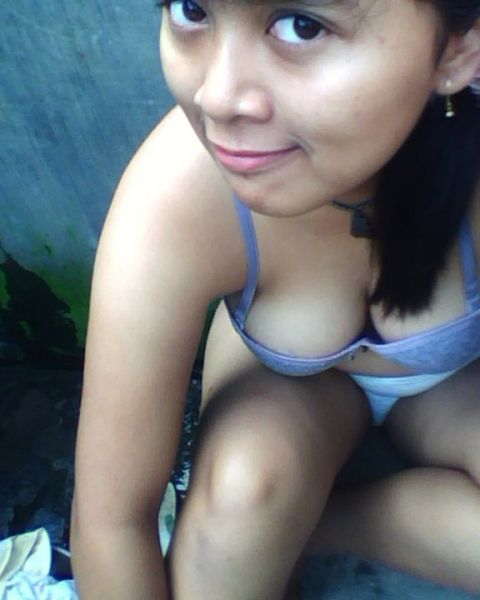 memek bugil lagi ngangkang