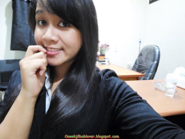 bahenol cantik bugil