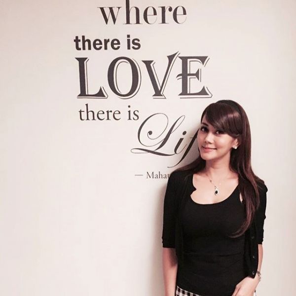 foto ciuman anita hara