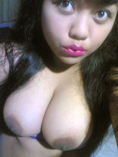 bokong cewek jilbab