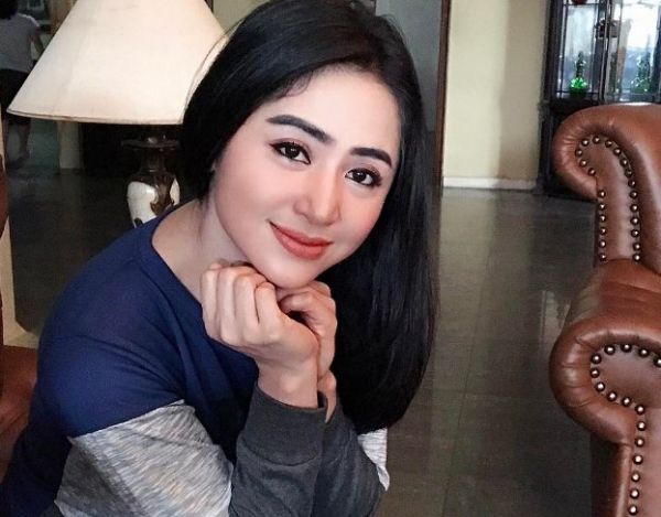 foto dewi persik bersetubuh