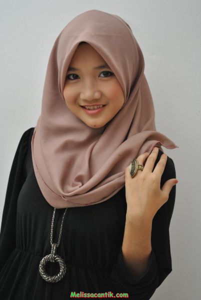cewek cantik dengan