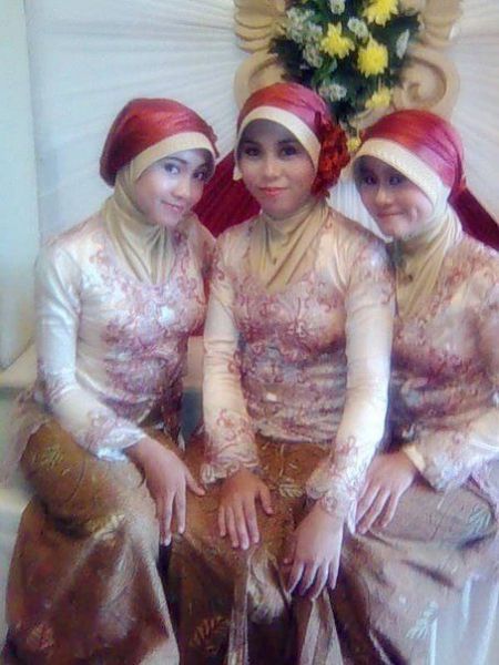 jilbab transparan seksi