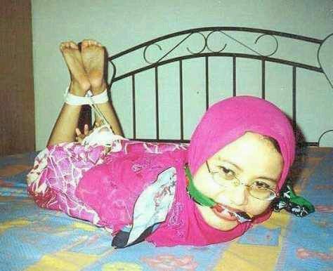 jilbab ngentot