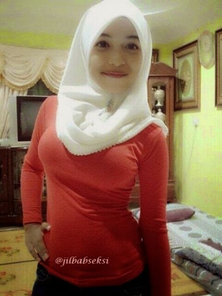 cewek montok mulus