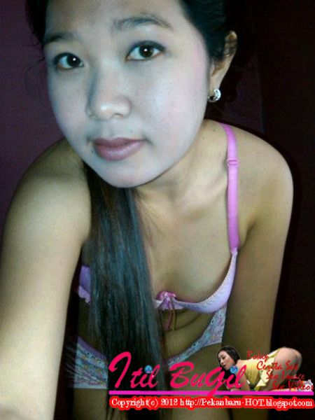 memek bahenol