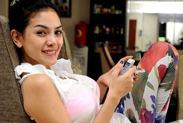 sandra dewi telanjang tanpa sensor
