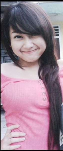 cewek mandi