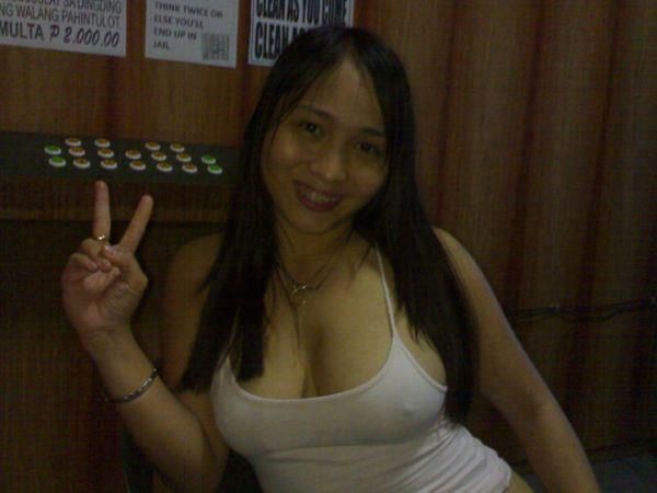 pamer toge di tempat umum