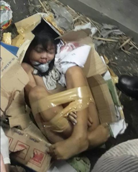 nikita mirzani tanpa busana