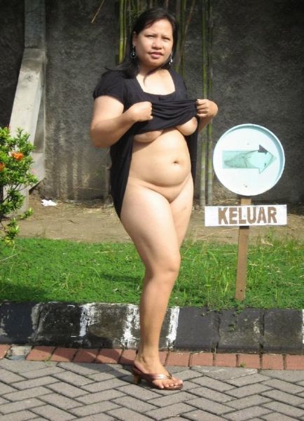 gendut bugil