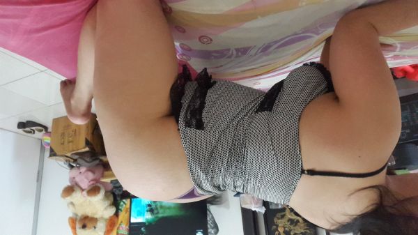 micro string bikini mom