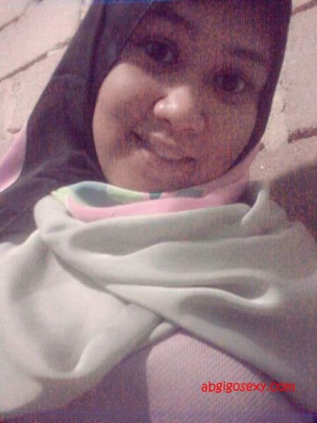 jilbab blowjob
