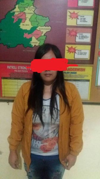 wanita bahenol