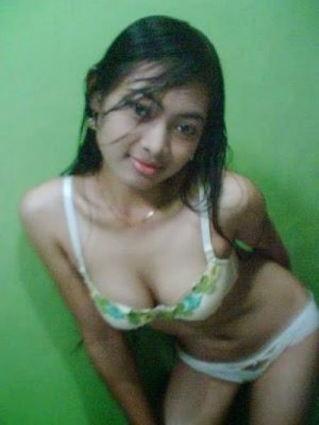 abg bugil ngangkang pamer memek