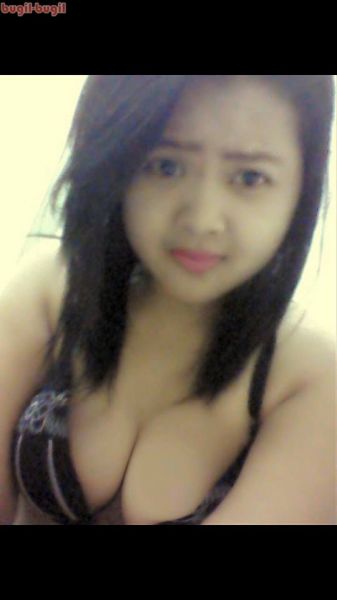 cantik bugil masturbasi