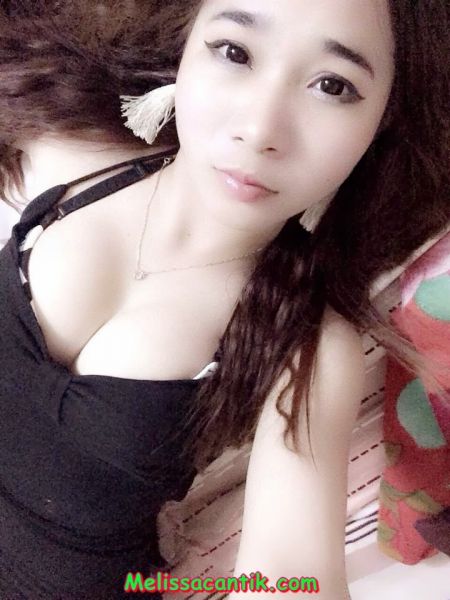 amoy cantik telanjang