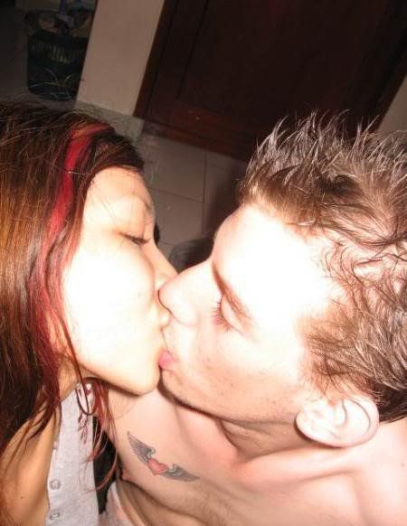 lesbians kissing cara
