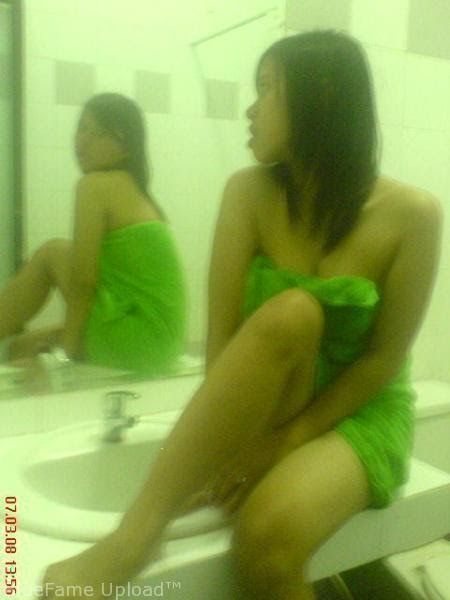 cut tari bugil