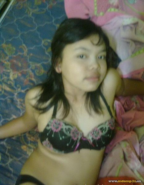 ngintip gadis desa mandi