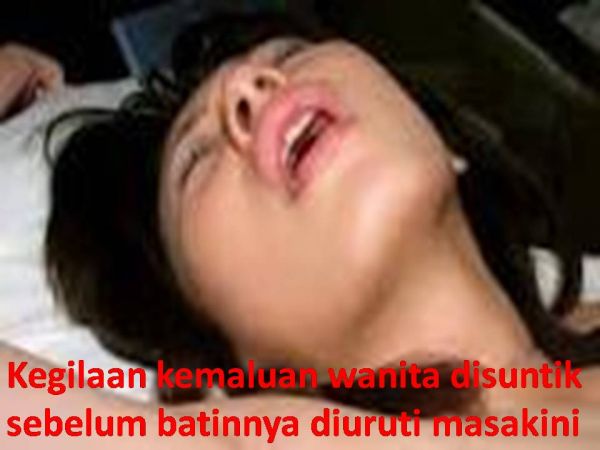 main kemaluan wanita