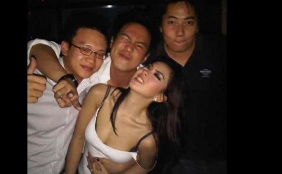 foto payudara jupe diremas