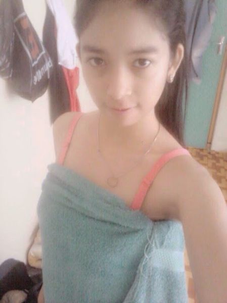 gambar gadis cantik tanpa busana