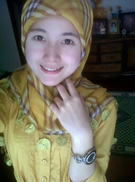 jilbab pelajar pramuka pacaran