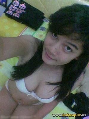 cewek bugil