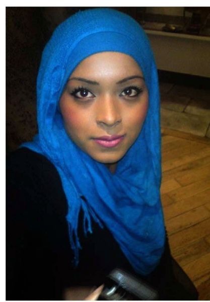 wanita berjilbab