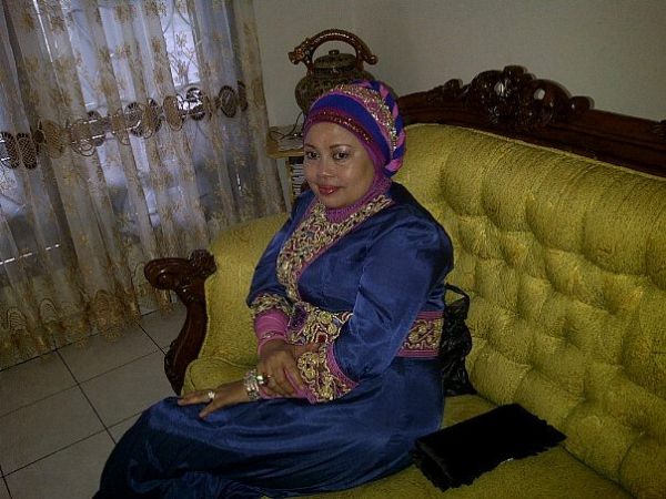 wanita setengah baya