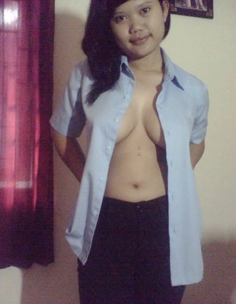 karyawan bugil