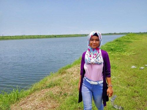 cewek jilbab nakal