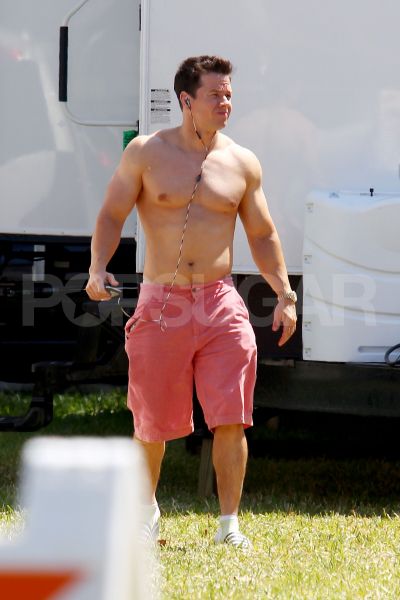 mark wahlberg flexing