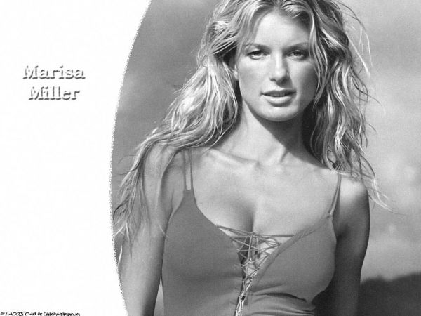 amanda model tabloid