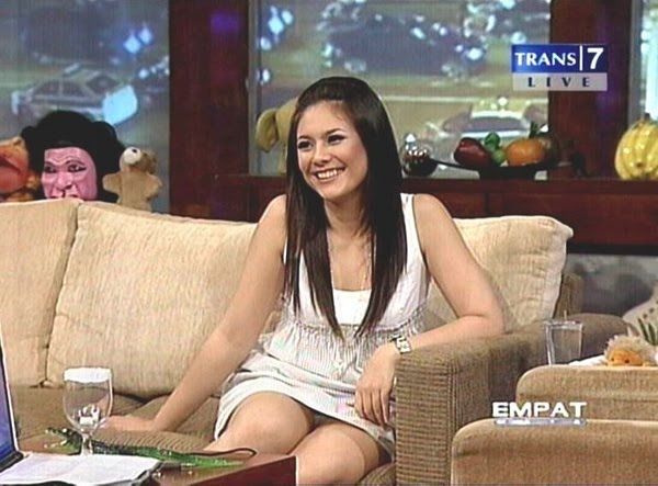 sandra dewi