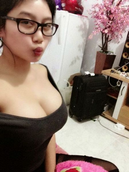 pamela safitri vs dewi persik