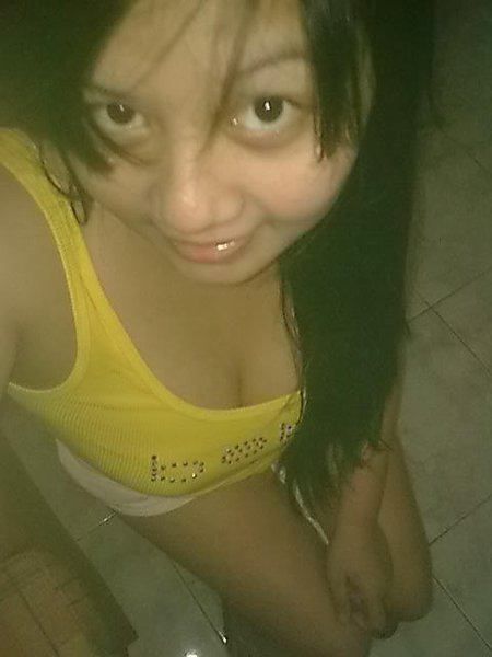 nafa urbach sister