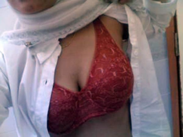puting susu besar