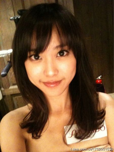 ibu ibu memek ngangkang