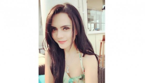 cewek cantik montok
