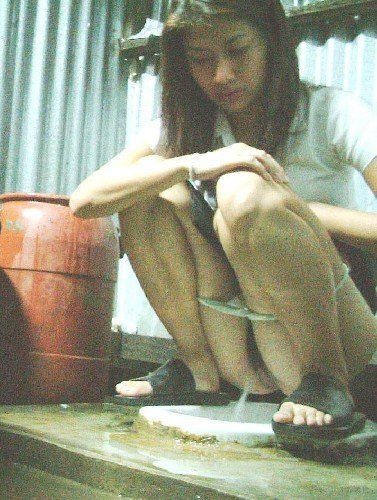 intip pipis cewek sma